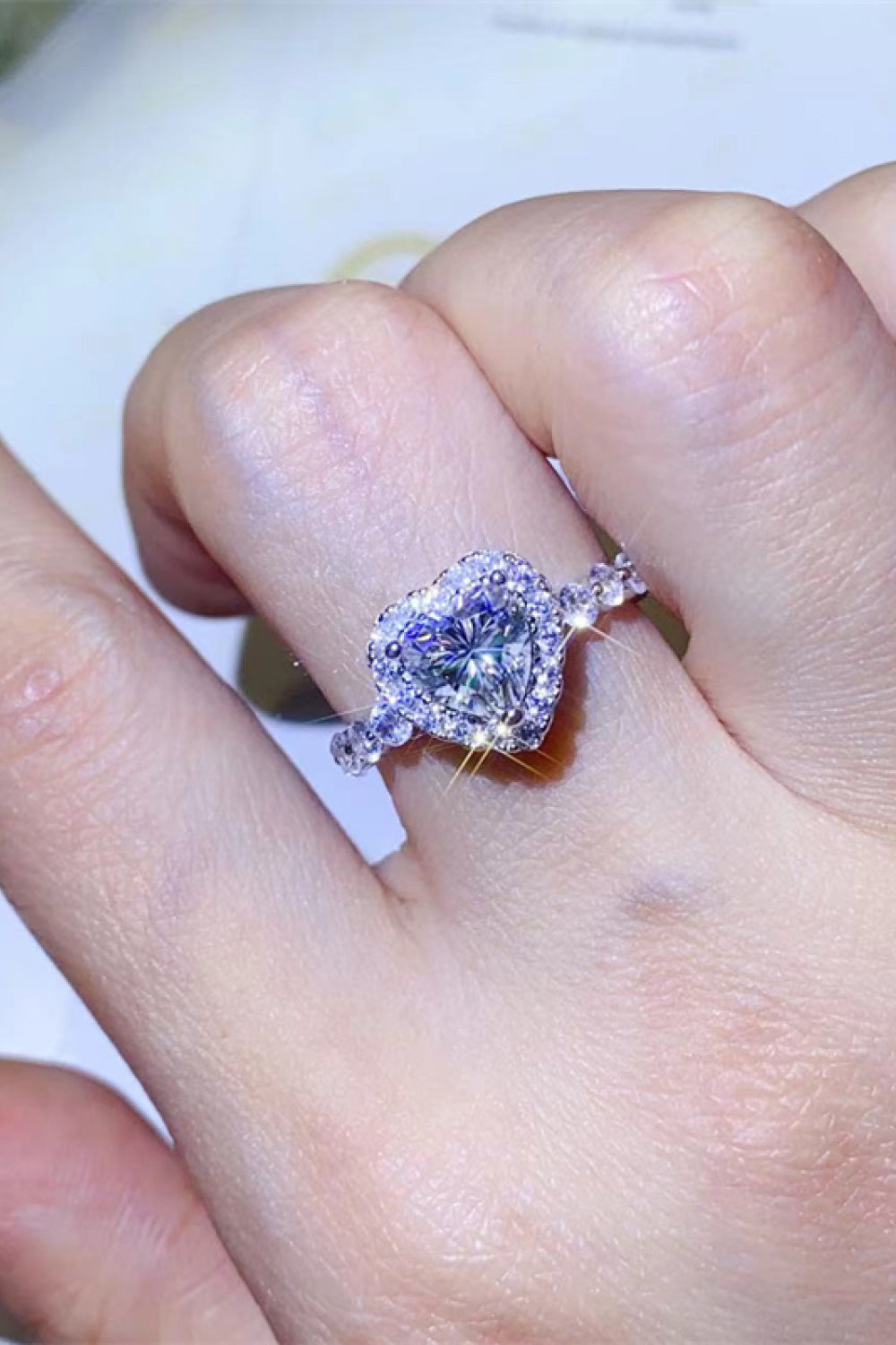Heartfelt 1K Moissanite Ring