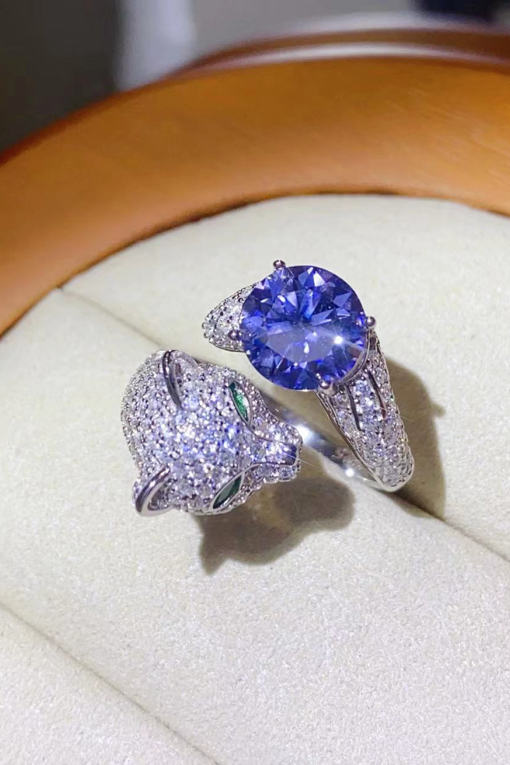 Feline Adjustable 2K Moissanite Ring
