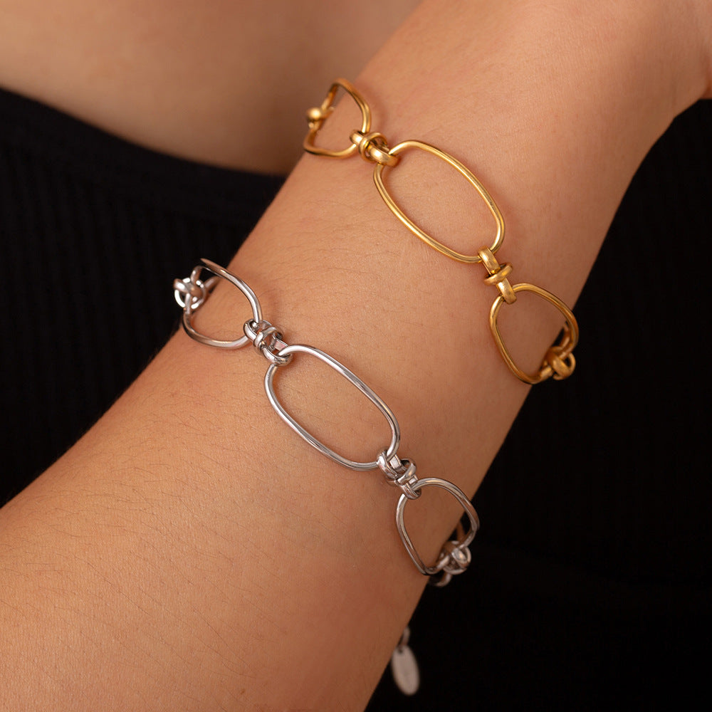 Oval Chain Bracelet in Gold Plated or Silver Tone