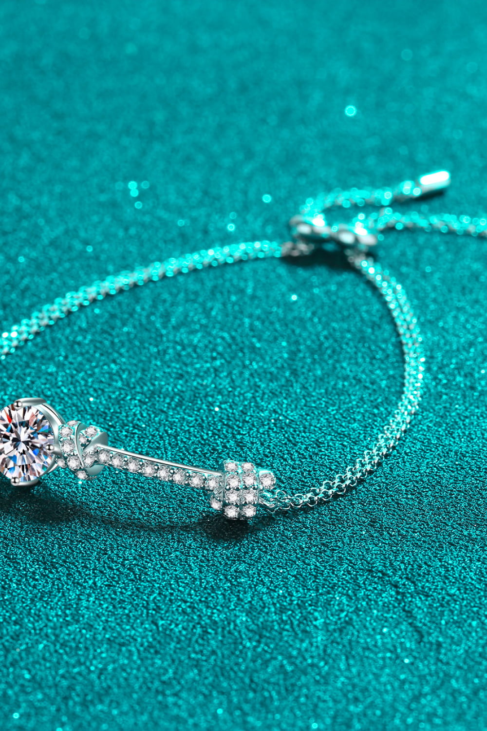Minimalist Charm Bracelet 2K Moissanite in 925 Sterling Silver
