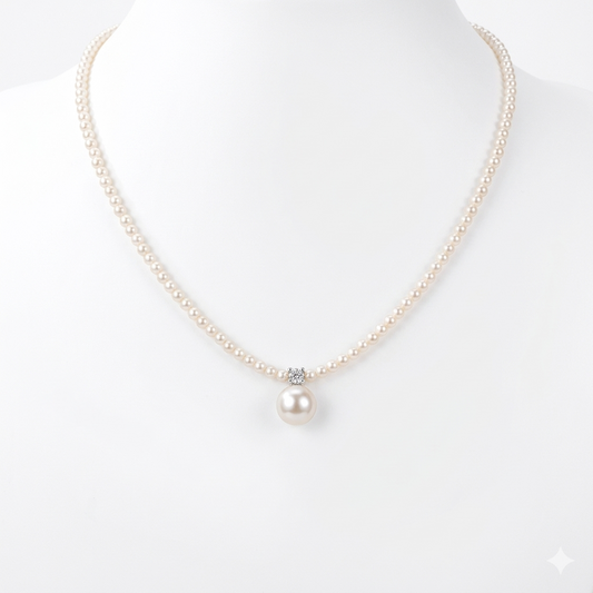 Dainty Pearl Pendant Necklace