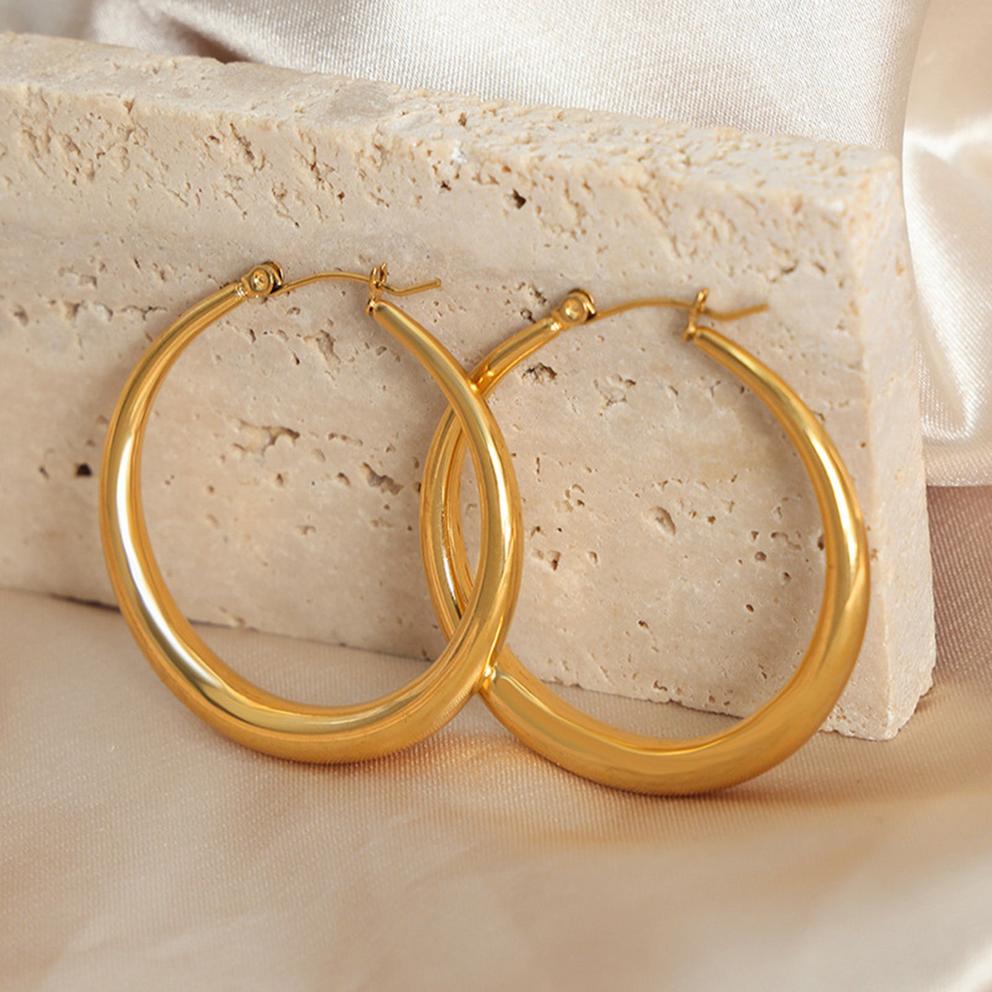 18K Gold-Plated Round Hoop Earrings