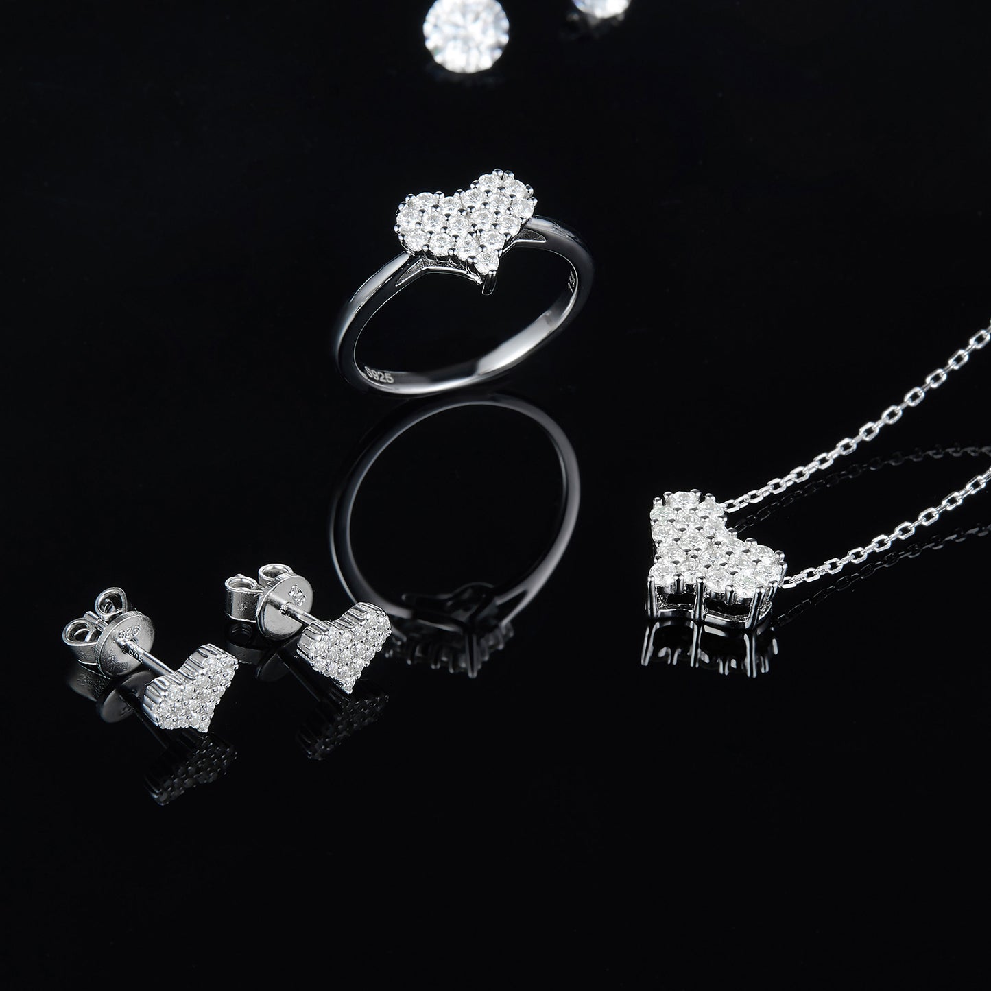 The Sweetheart Bracelet Moissanite 925 Sterling Silver