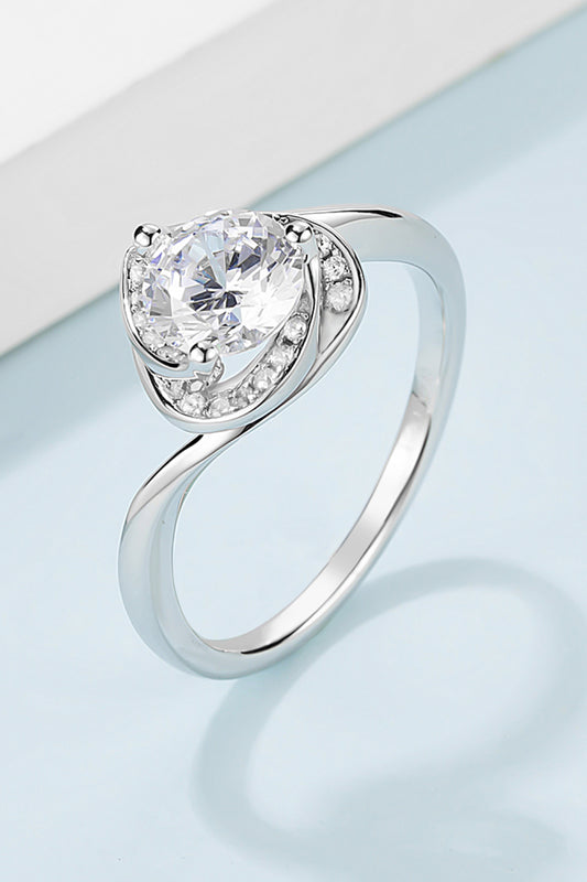 Heart Throb 1 Carat Moissanite 925 Sterling Silver Ring
