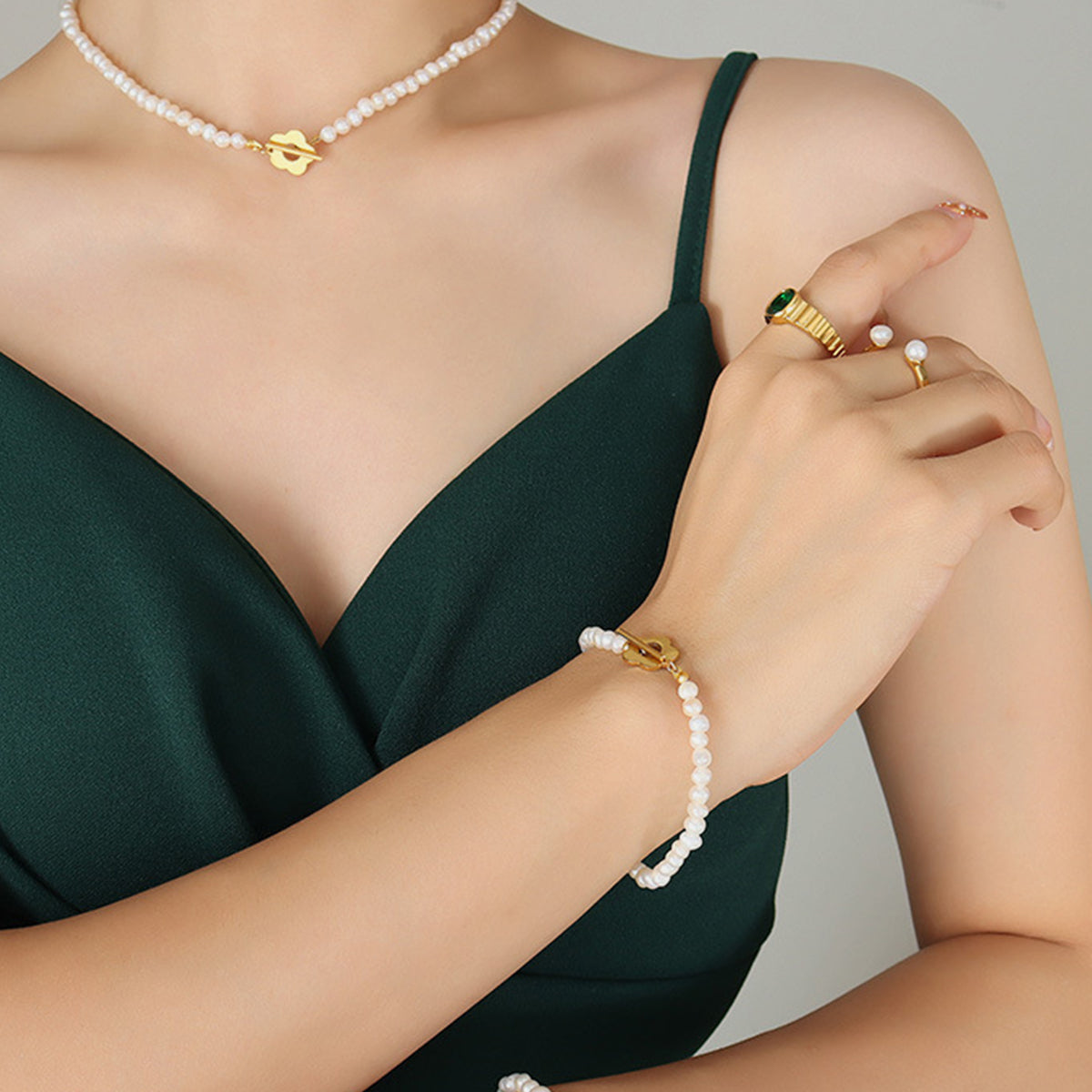Charming Freshwater Pearl Bloom Bracelet