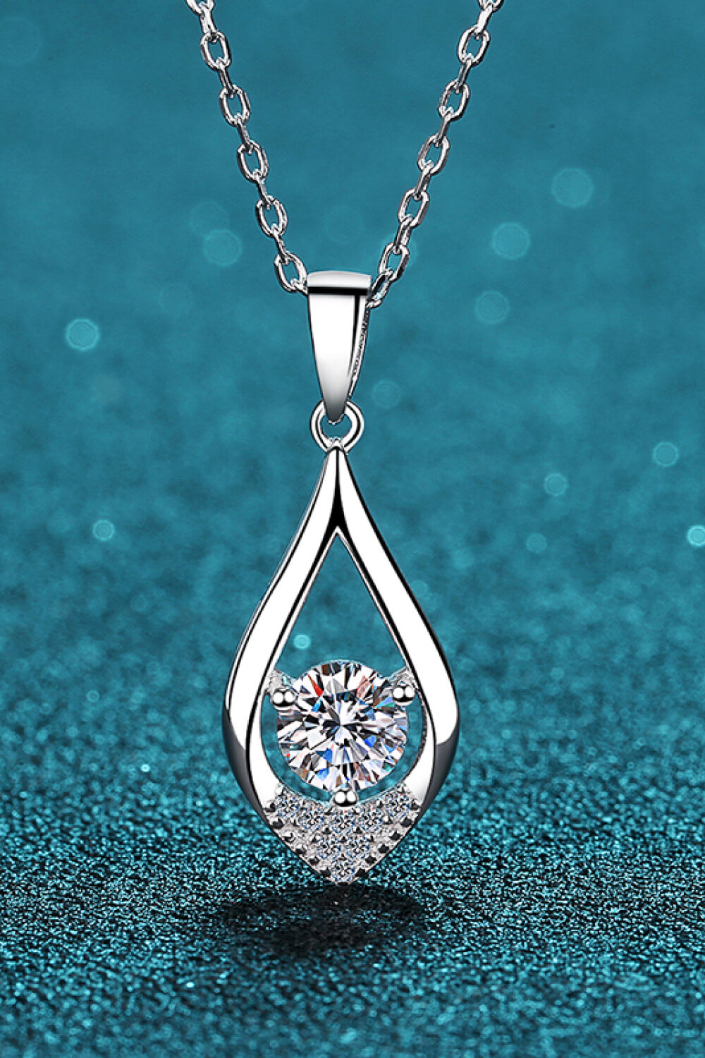 Glamorous Teardrop Pendant Necklace 1/2 Carat Moissanite