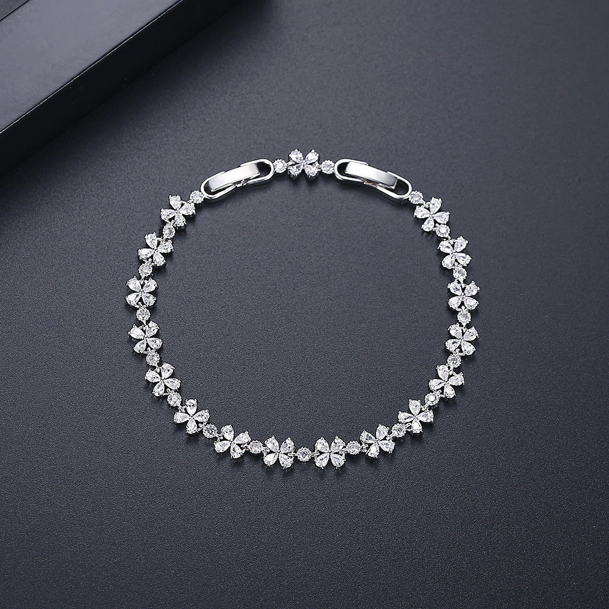 Fancy Floral Zircon Bracelet