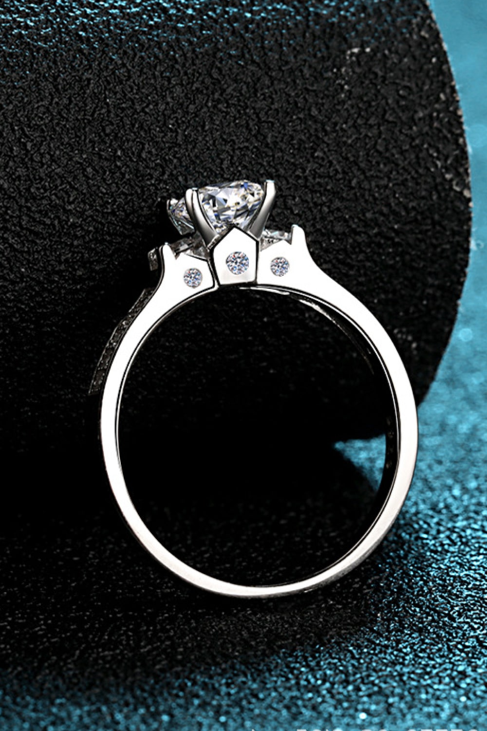 Luxe Halo Moissanite Rhodium-Plated Ring