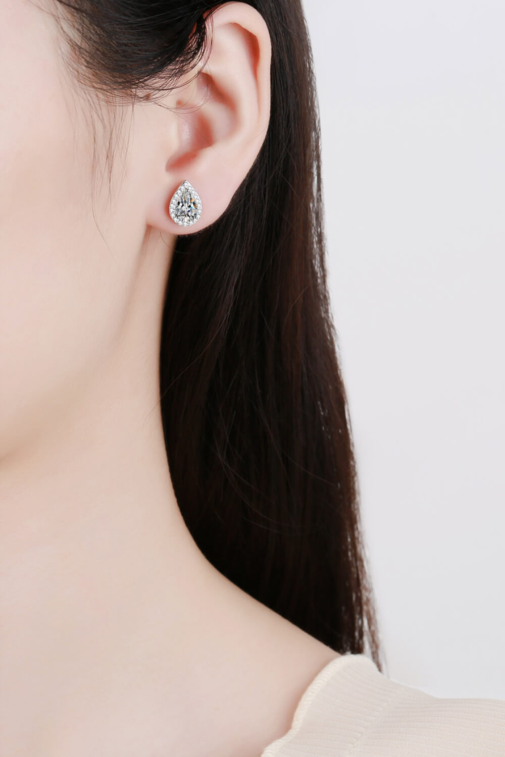 No Tears Moissanite Teardrop Stud Earrings