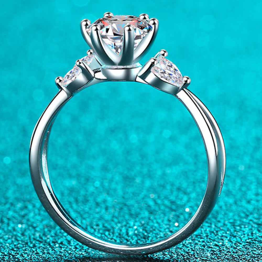 2966473e456845769a12149b2a933f27-Max