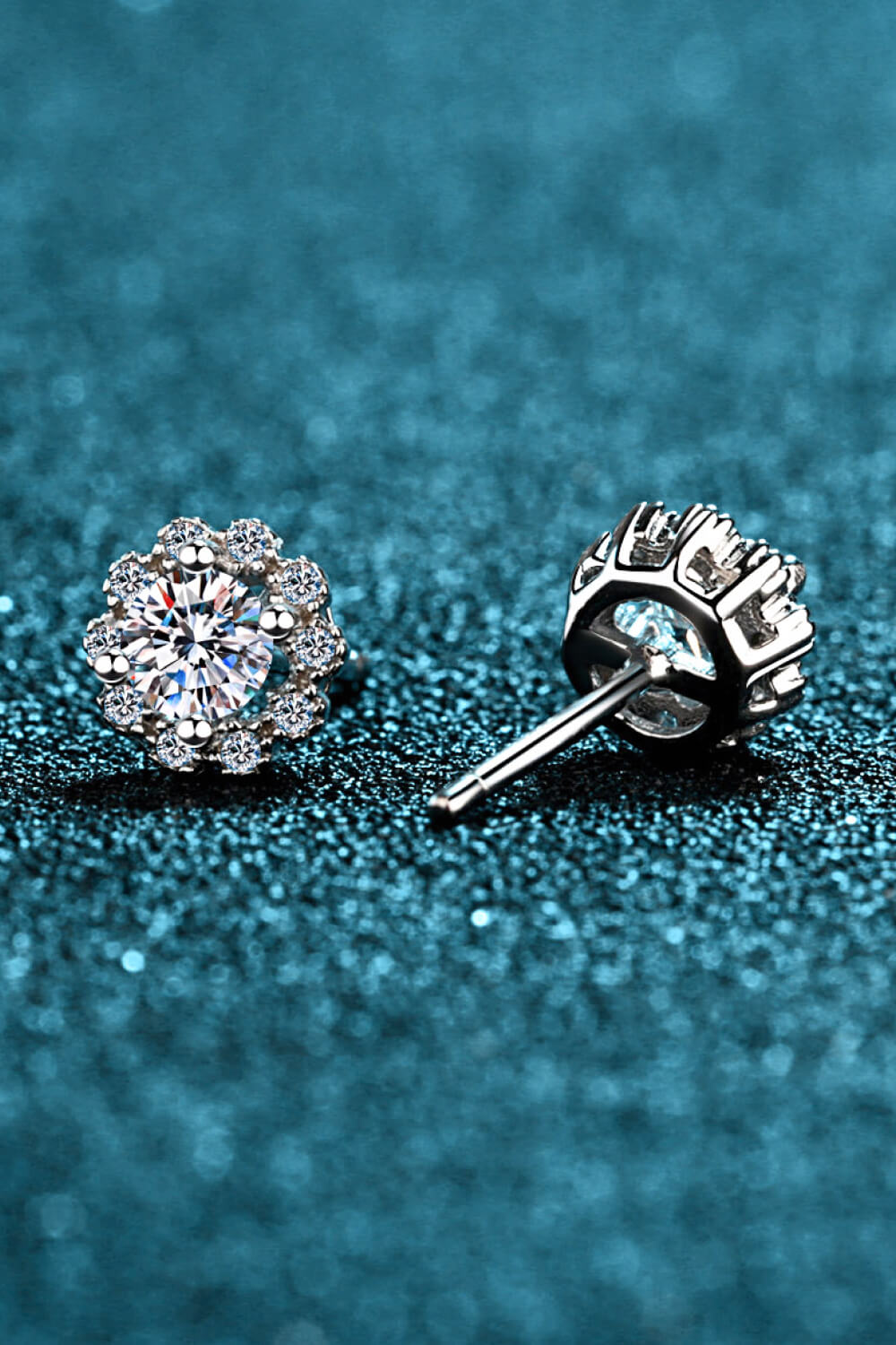 Darling Floral Studs Moissanite Flower-Shaped Earrings