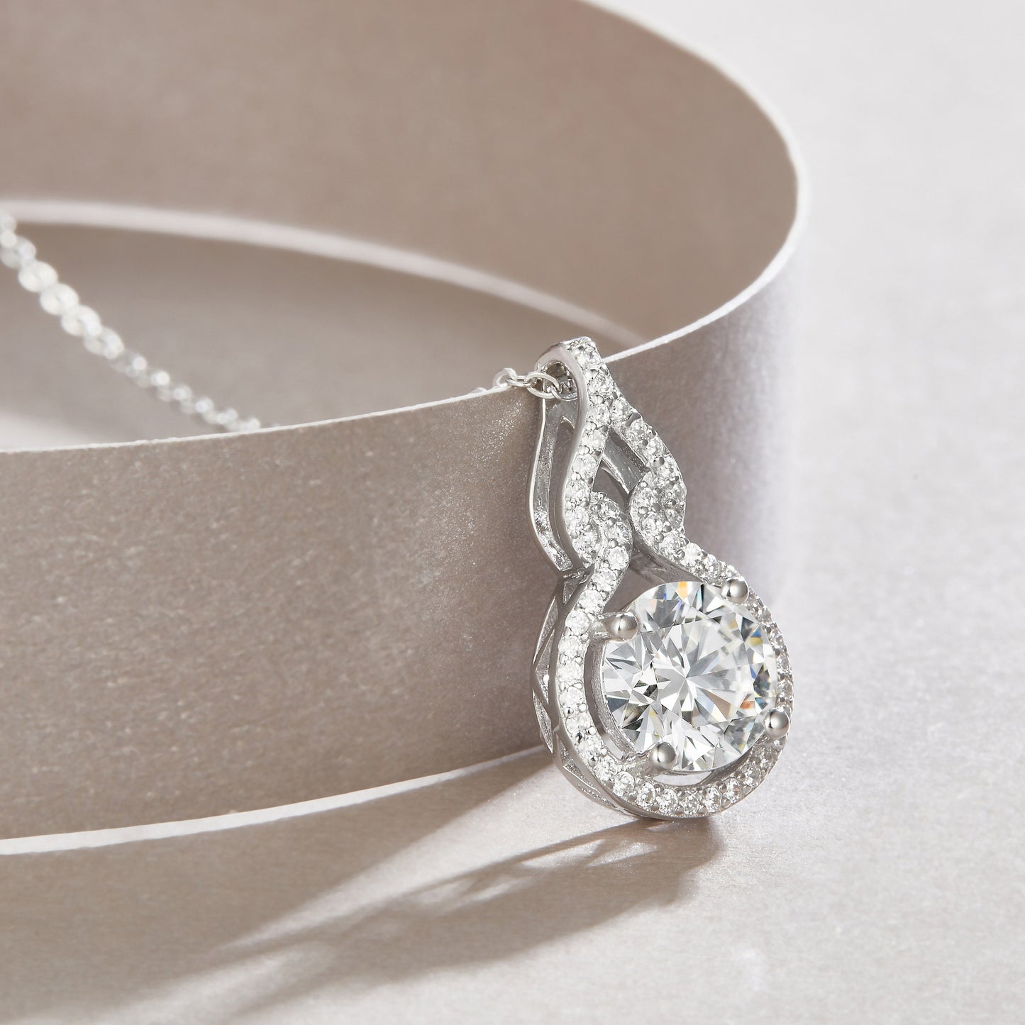 Radiant Silhouette 2K Moissanite Necklace