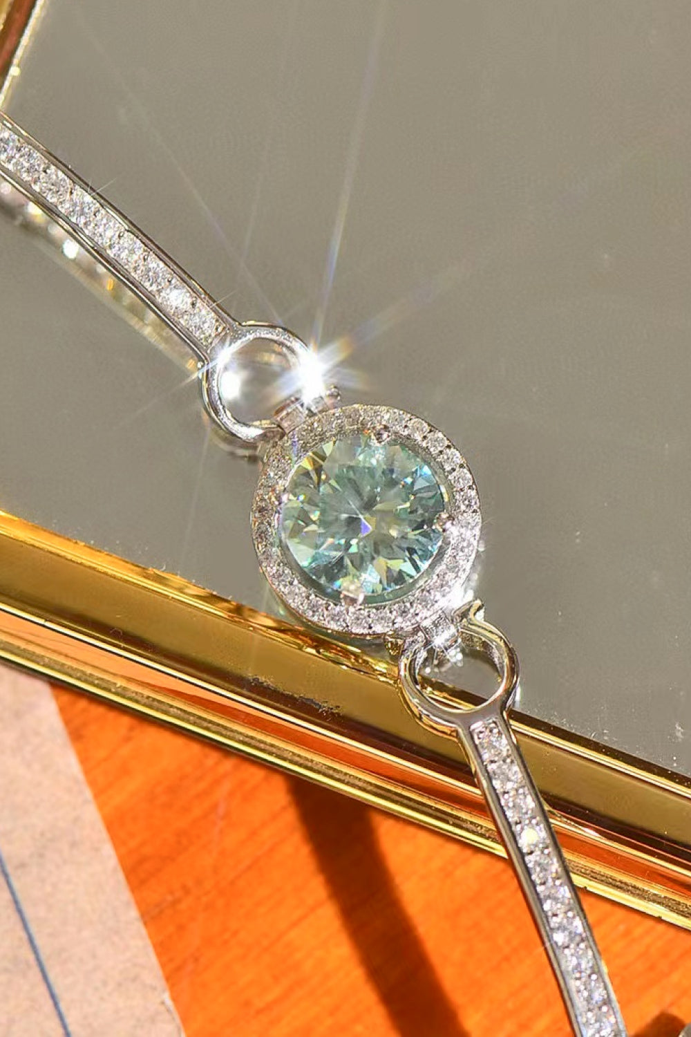 Mint to Be 2K Moissanite Bracelet