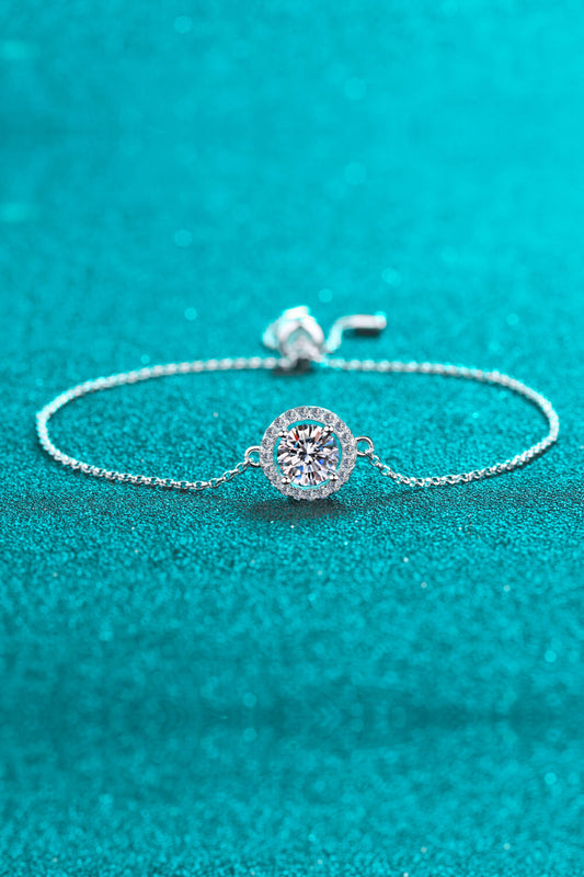 Vibrant Bolo Bracelet 1K Moissanite in 925 Sterling Silver