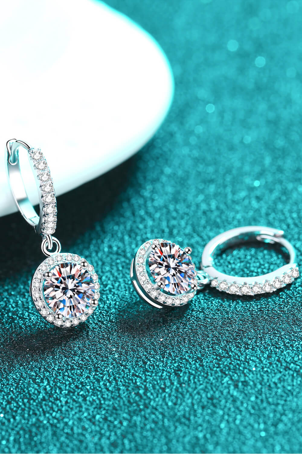 2K Moissanite Round Cut Drop Earrings