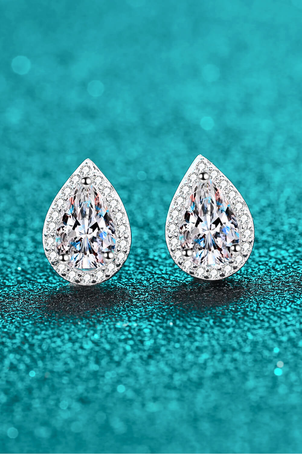 No Tears Moissanite Teardrop Stud Earrings