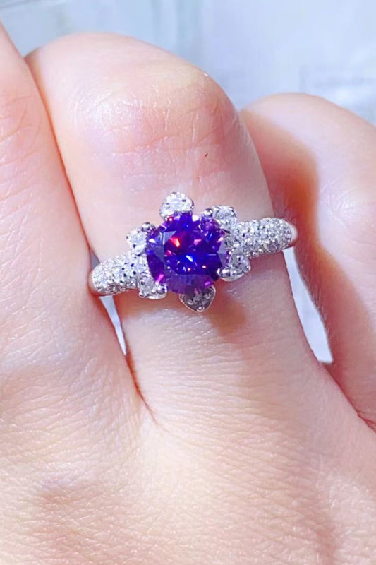 Vibrant Round Cut 1 Carat Moissanite Ring