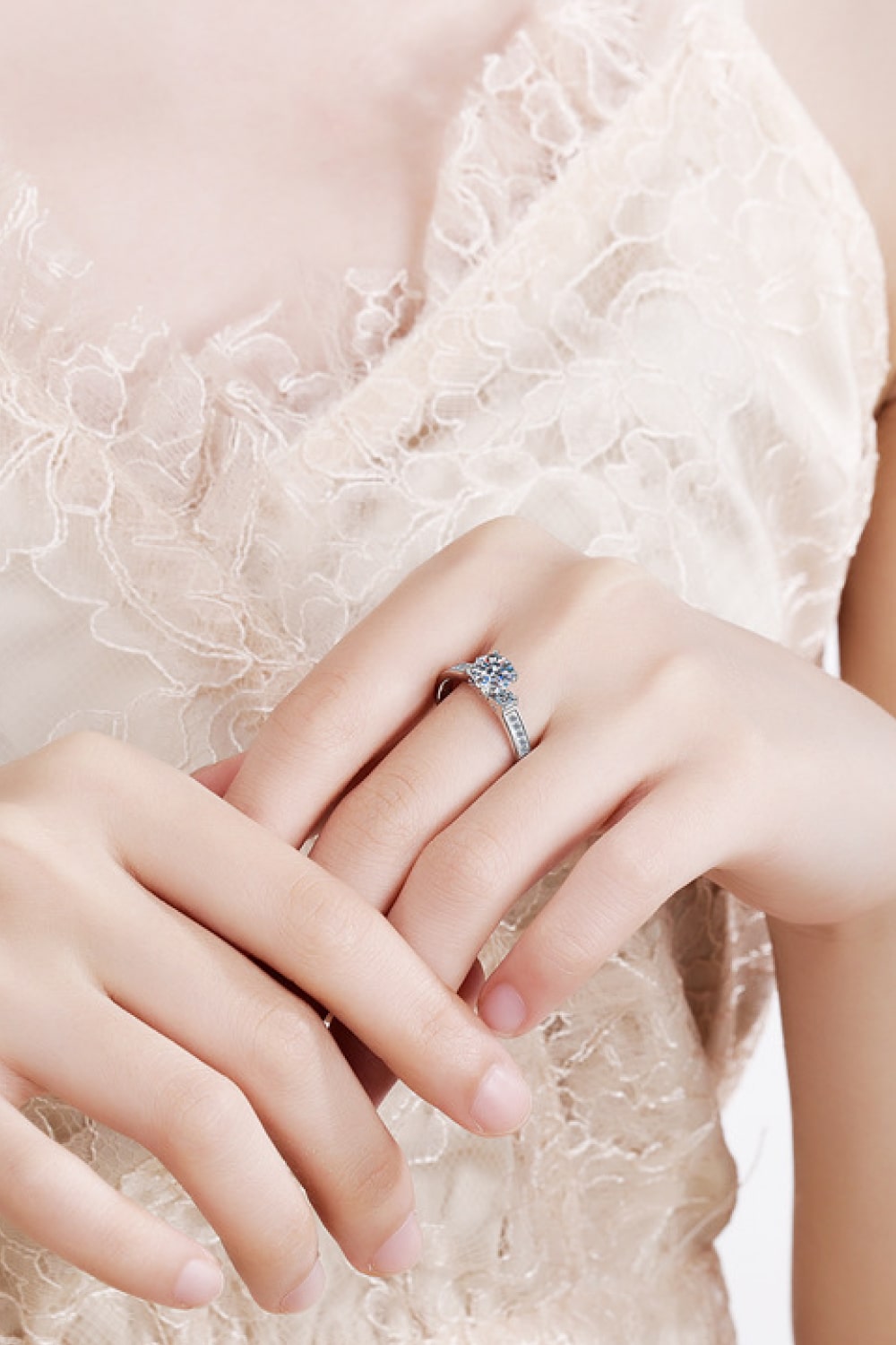 Luxe Halo Moissanite Rhodium-Plated Ring