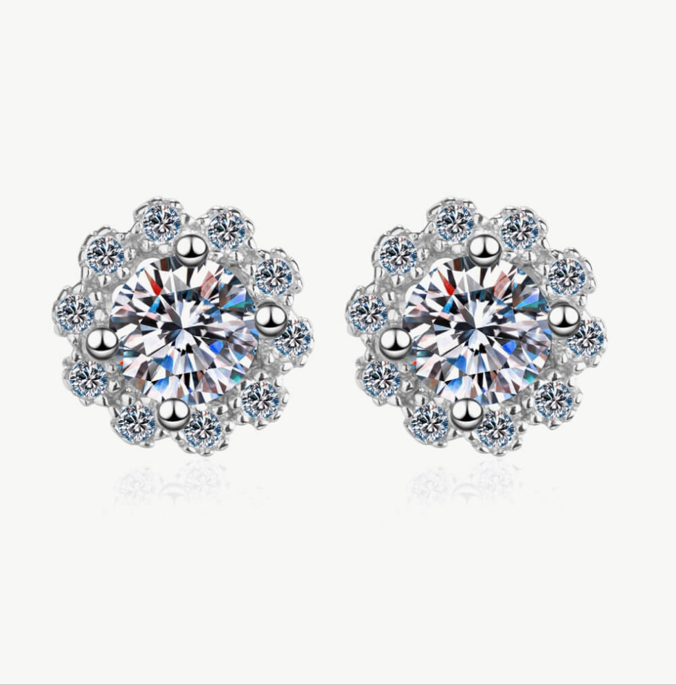Darling Floral Studs Moissanite Flower-Shaped Earrings