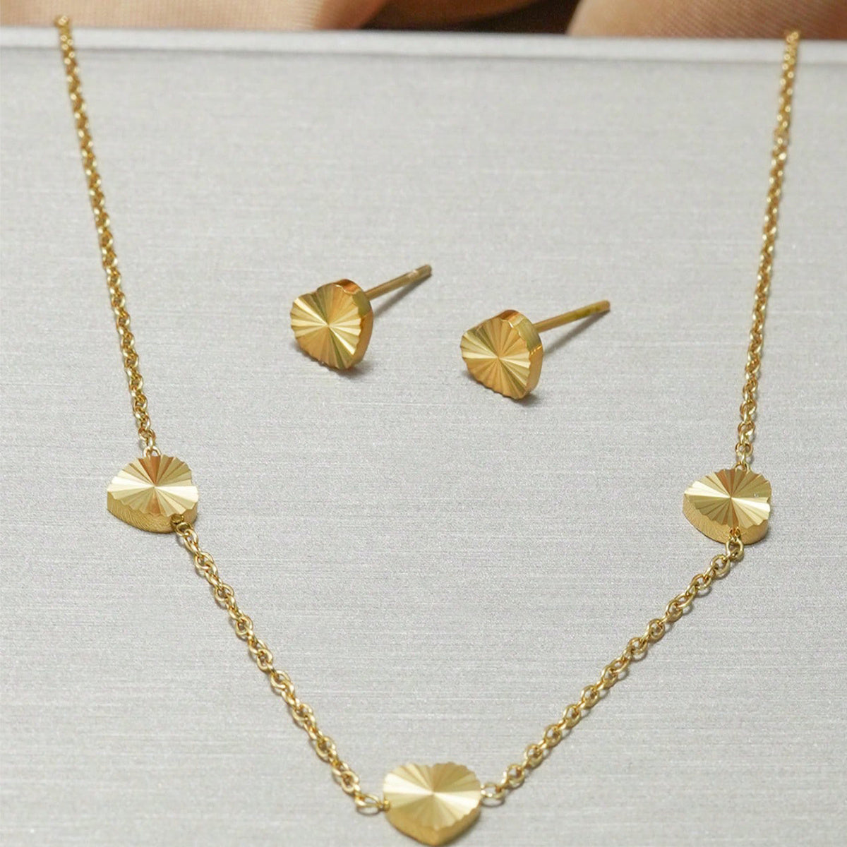 Petite Heart Jewelry Set 18K Gold Plated Stainless Steel