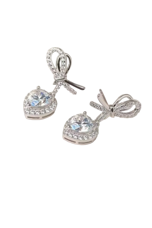 Ribbon Laced Heart 2K Moissanite Earrings