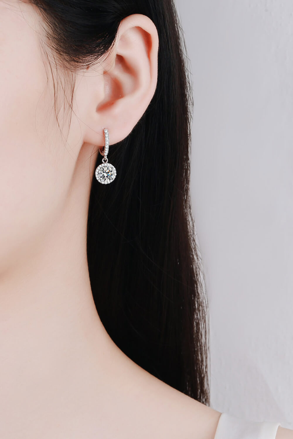 2K Moissanite Round Cut Drop Earrings