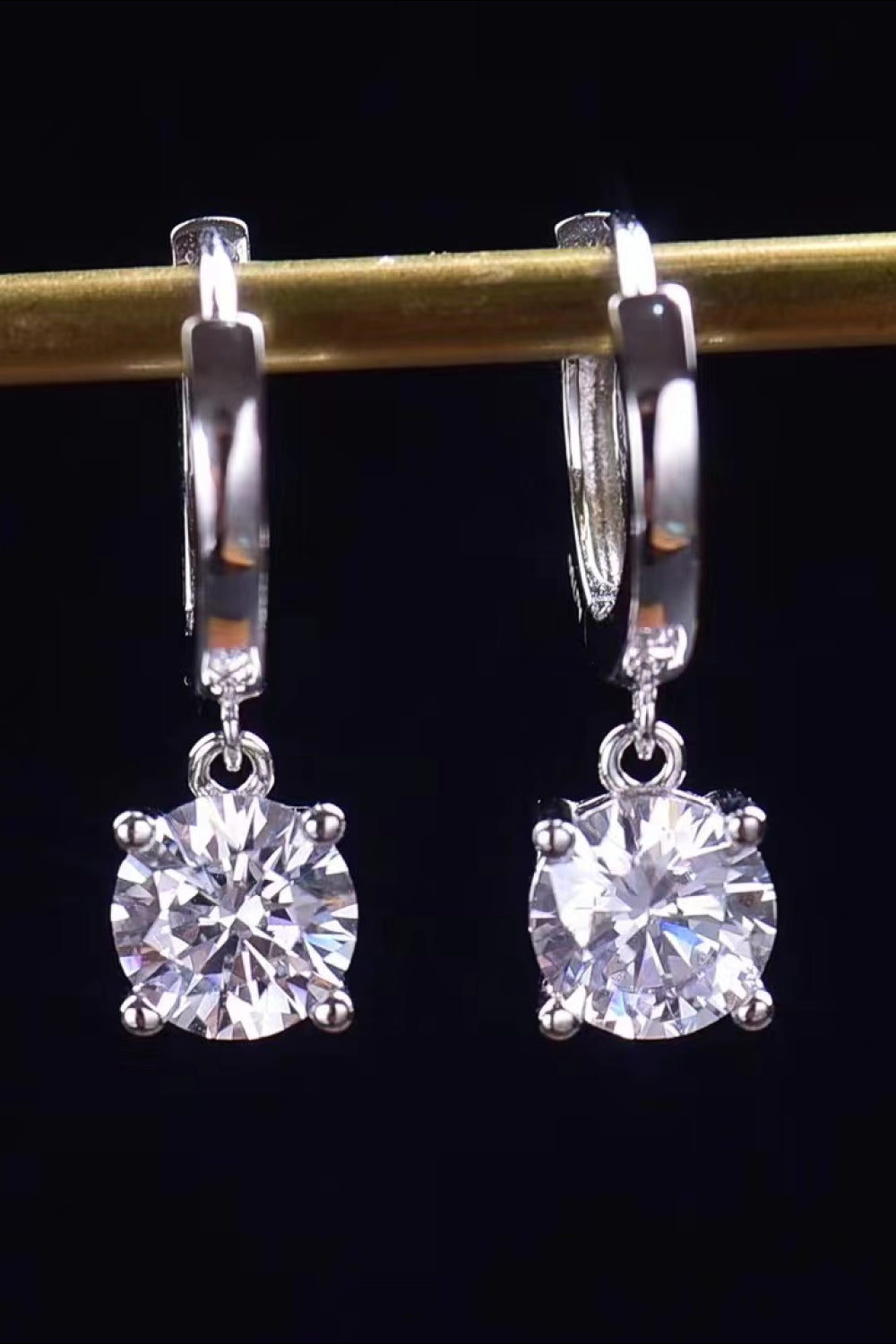 Platinum-Plated Drip Earrings Round Cut 1 Carat Moissanite