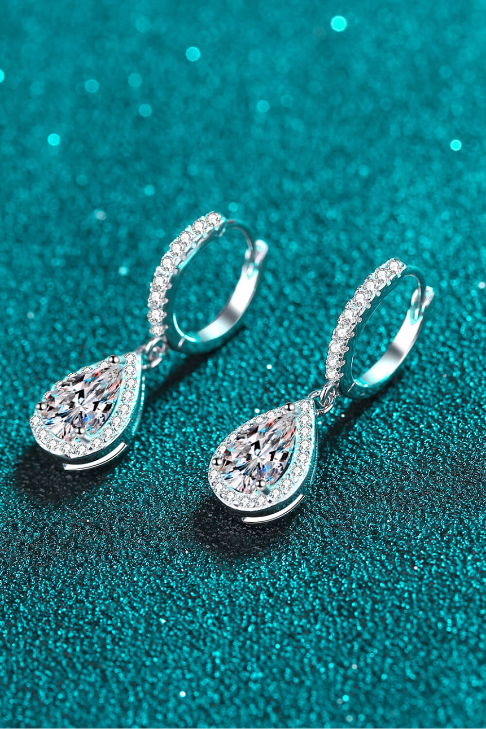 Drip Drop Moissanite Earrings 2K Teardrop Style