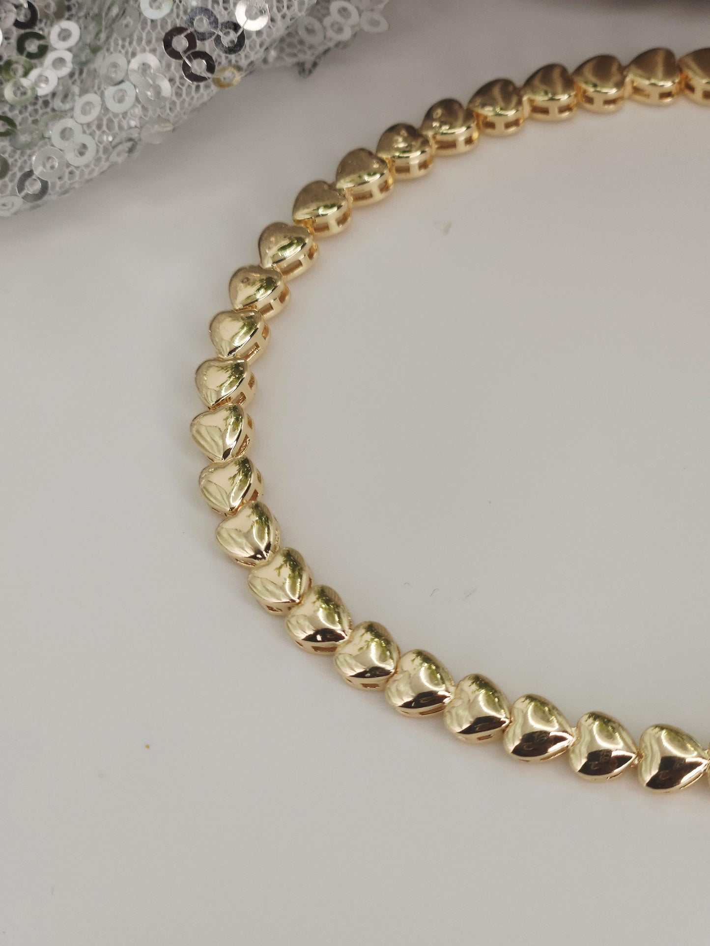 Eternal Pulse 18k Gold Filled Heart Link Bracelet: Romantic Anniversary Jewelry Gift for Her