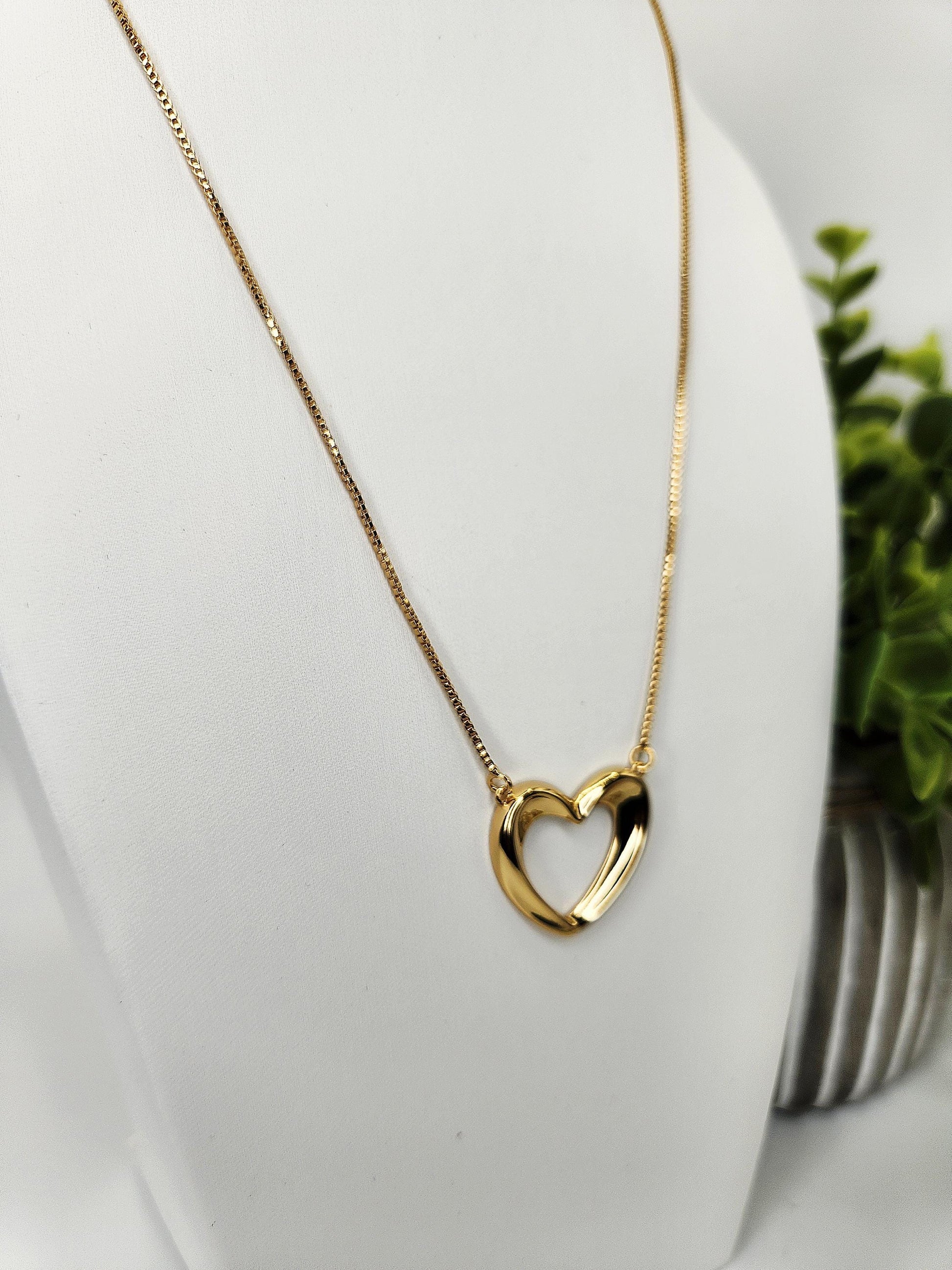 18K Gold Filled Heart Necklace • Dainty Gold Heart Pendant • Water Resistant Minimalist Jewelry • Valentine's Day, Birthday Gift